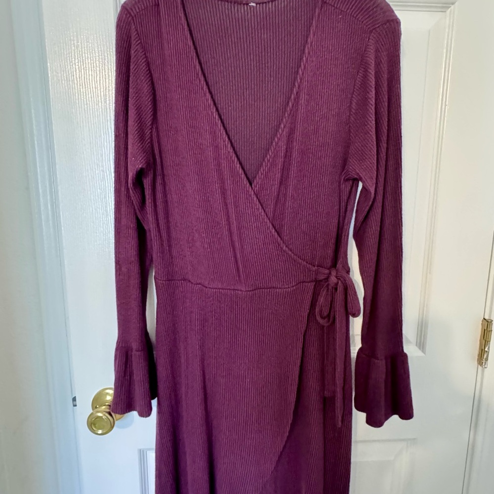 Elegant Long Sleeve Wrap Dress in Purple